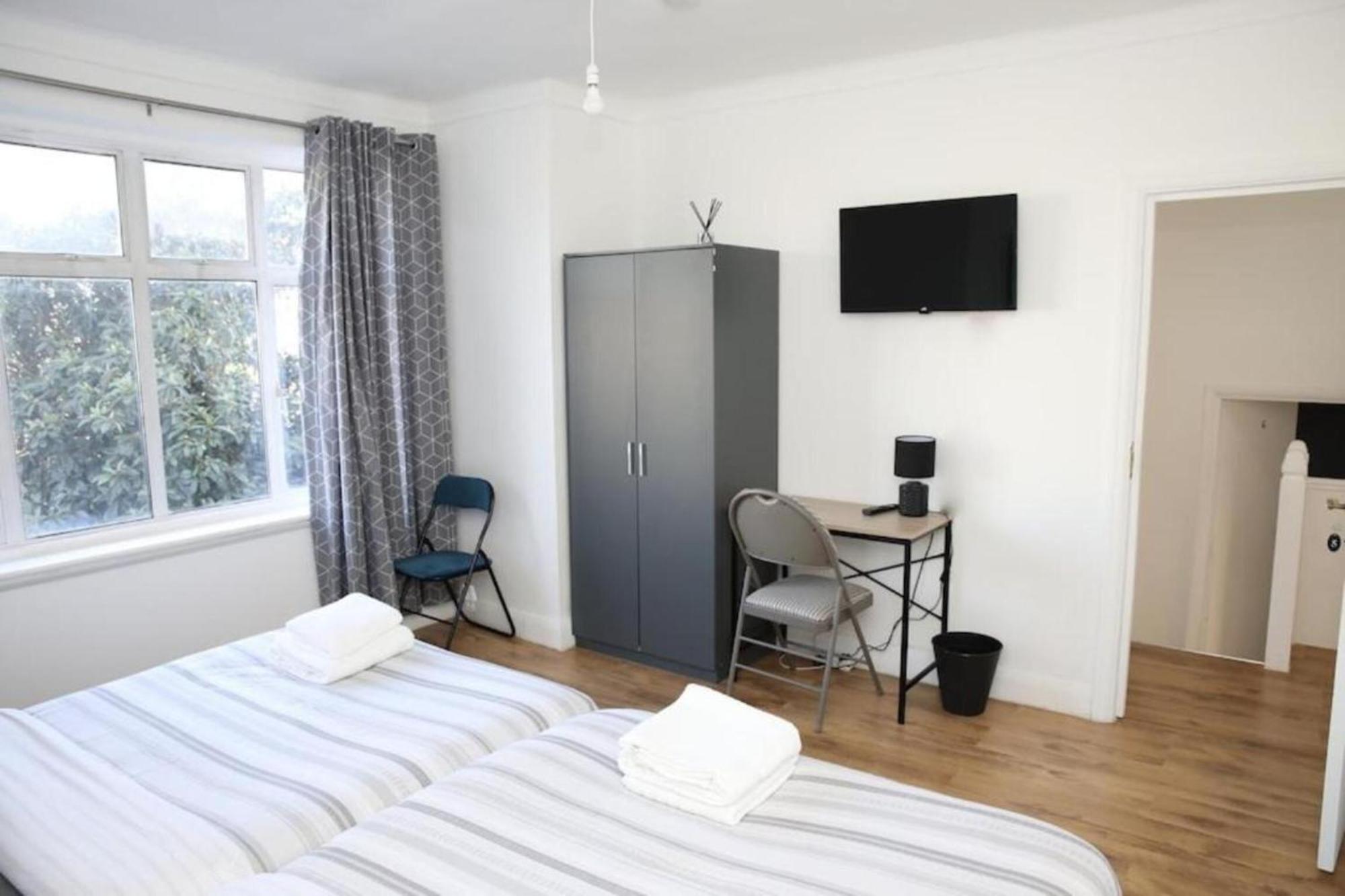 Oyo Timi Holiday Homes Londres Exterior foto