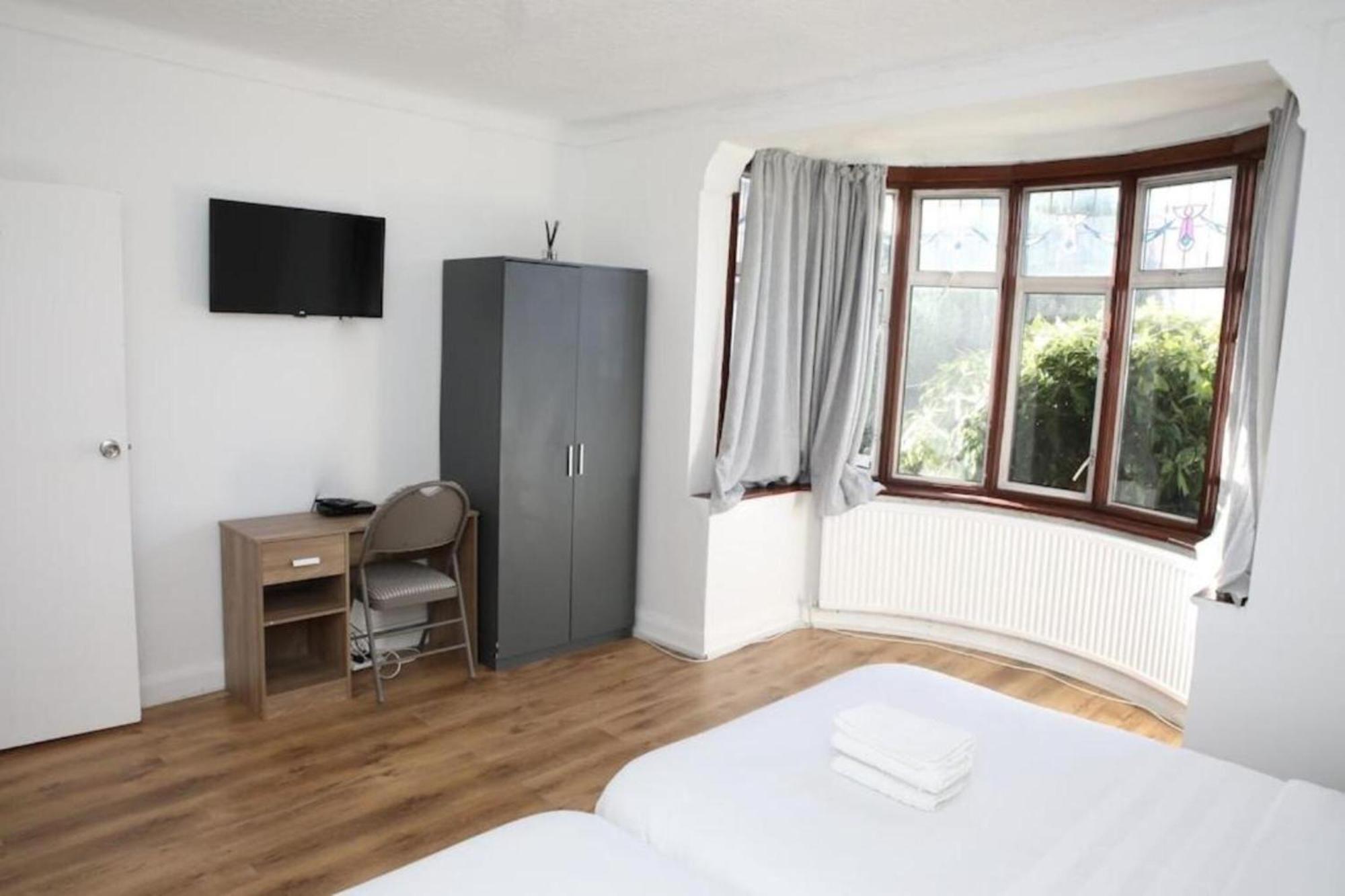 Oyo Timi Holiday Homes Londres Exterior foto
